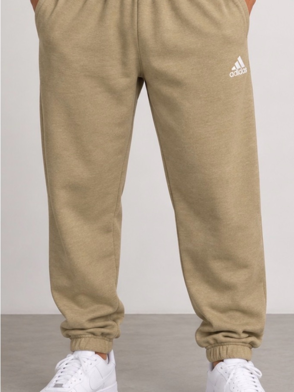 Adidas Men’s Tan Beige Fleece Jogger Sweatpants – Size M